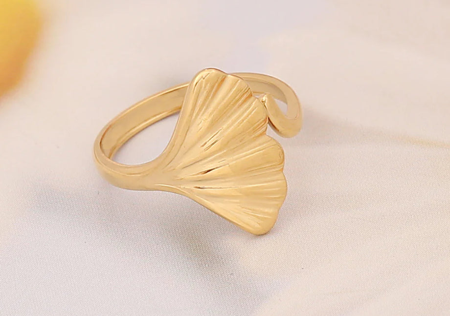 JEWELLERY-RINGS